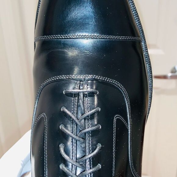 Johnston and Murphy Optima handcrafted Cap Toe Oxford. - Picture 6 of 14